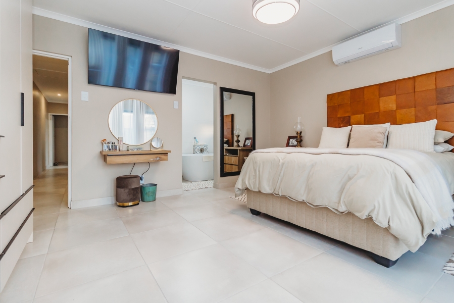 3 Bedroom Property for Sale in Heather Park Western Cape
